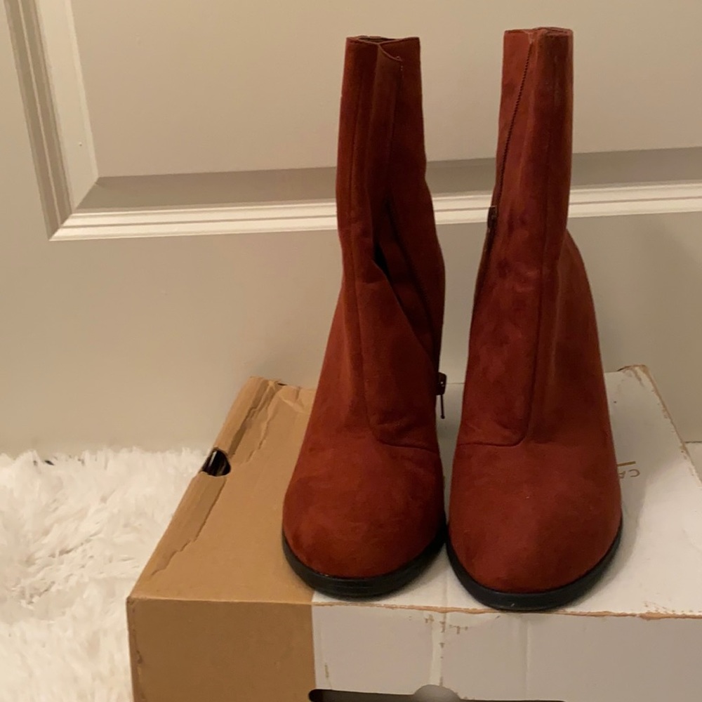 Women’s suede calf boot